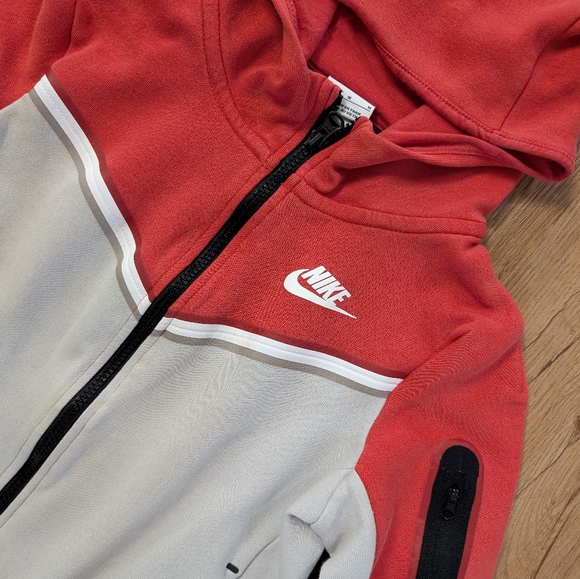 Nike jacket SKU902 - Picture 2 of 4